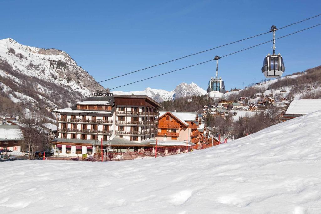 Grand Hotel De Valloire Et Du Galibier Buitenkant foto